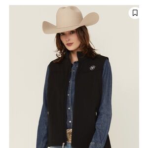 ARIAT Vest with Logo